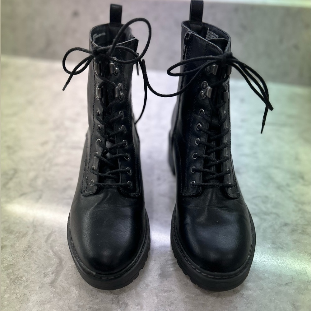 Black Lace up Boots size 8